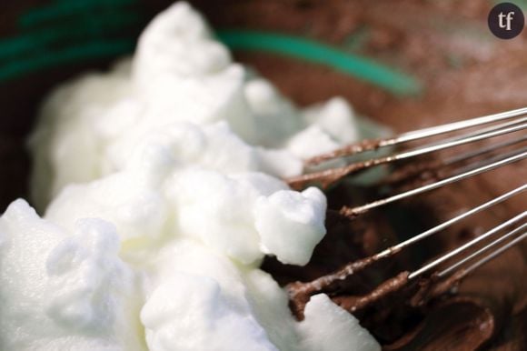 Fait maison ou non, le jus de pois chiche est très rapide à monter en neige