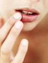 10 astuces beauté étonnantes à faire avec un stick pour les lèvres
