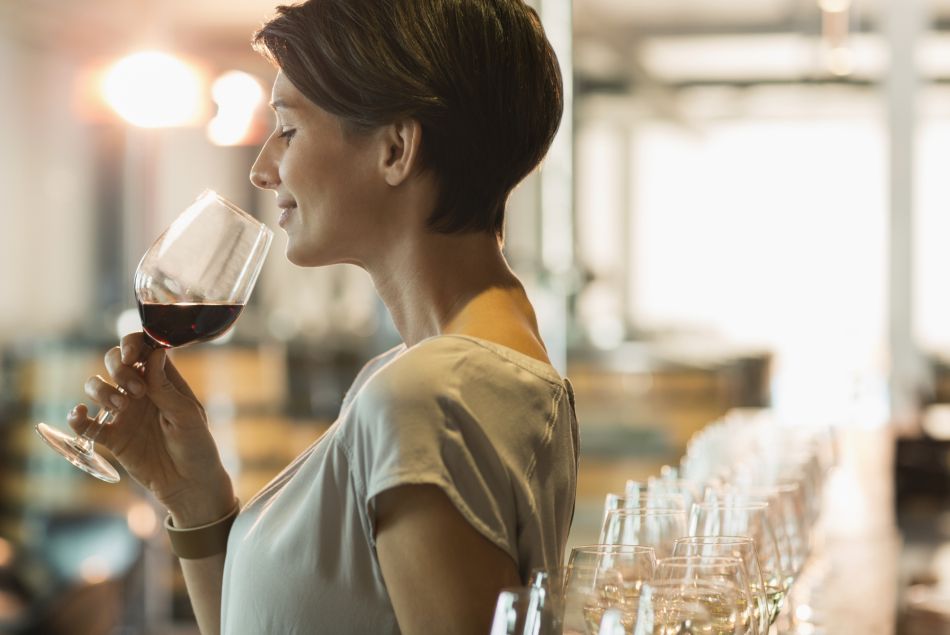 Renifler du vin aiderait à prévenir la maladie d'Alzheimer