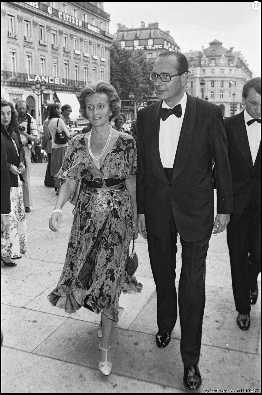 Jacques et Bernadette Chirac à un gala de bienfaisance au profit de la Fondation Claude Pompidou en juin 1980