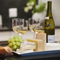 Pour protéger nos dents, il faudrait manger du fromage quand on boit du vin
