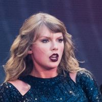 Taylor Swift évoque son agression sexuelle en plein concert