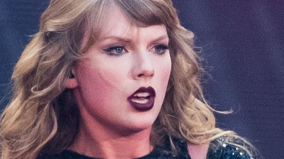 Taylor Swift évoque son agression sexuelle en plein concert