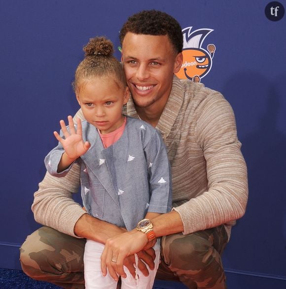 Le joueur Stephen Curry et sa fille Riley Curry