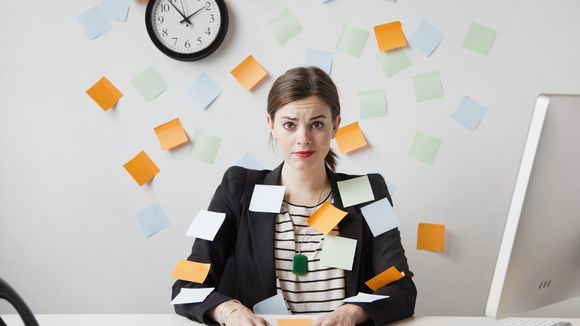 Non, être surbookée au boulot n'est pas une "qualité"