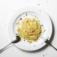 La recette des spaghettis au yaourt et à l'ail