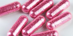 Une blogueuse beauté donne son avis sur un produit : la marque la menace