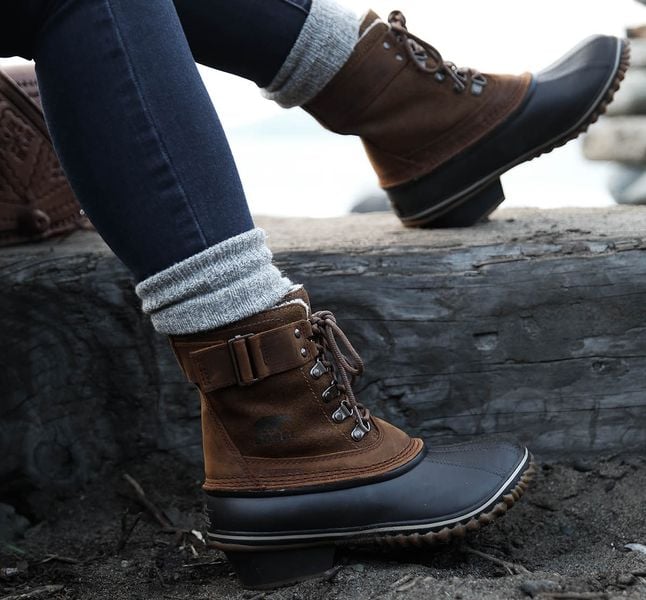 Boots de montagne : comment adopter la tendance de l'hiver à la ville -  Terrafemina