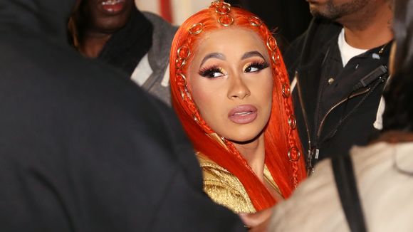 Cardi B se vautre dans le body shaming en faisant la promo du "thé détox"