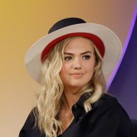 Kate Upton pose sans retouches après son accouchement pour prôner le body positive