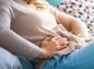 Siamo privati: il raggiungimento dell'endometriosi, vive un calvario nella crisi di Covidid'endométriose, elle vit un calvaire en pleine crise du Covid
