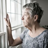 Pourquoi les femmes sont-elles plus touchées par la maladie d'Alzheimer ?