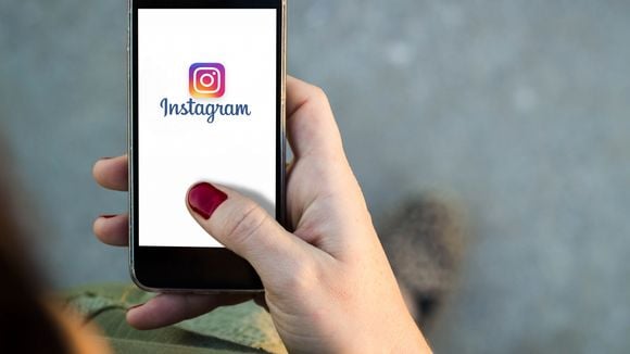 Instagram change sa règle sur le "pressage de seins"