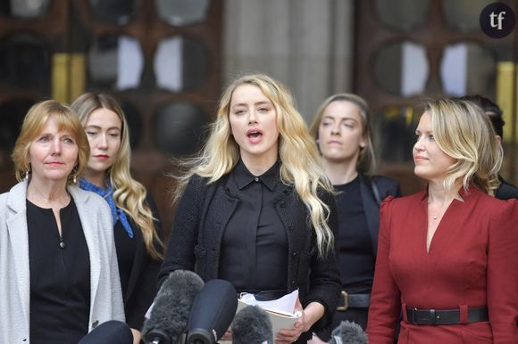 Amber Heard réitère ses accusations.