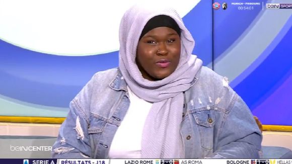 La championne de rugby Assa Koïta écartée du XV de France à cause de son voile ?