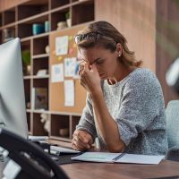 Les femmes n'osent pas demander le report d'une deadline (et c'est un problème)