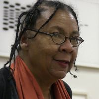 "Quelle perte immense" : l'autrice afroféministe majeure bell hooks est décédée