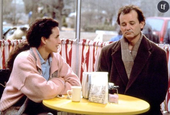 Dans "Un jour sans fin", de Harold Ramis, Bill Murray revit inlassablement la même journée.