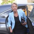L'ancienne ministre du Travail Elisabeth Borne arrive pour une cérémonie de passation de pouvoir dans la cour de l'hôtel de Matignon, le 16 mai 2022