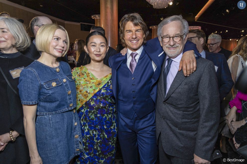  Michelle Williams, Hong Chau, Tom Cruise et Steven Spielberg au déjeuner des nominés de la 95ème cérémonie des Oscars à Beverly Hills le 13 février 2023. 