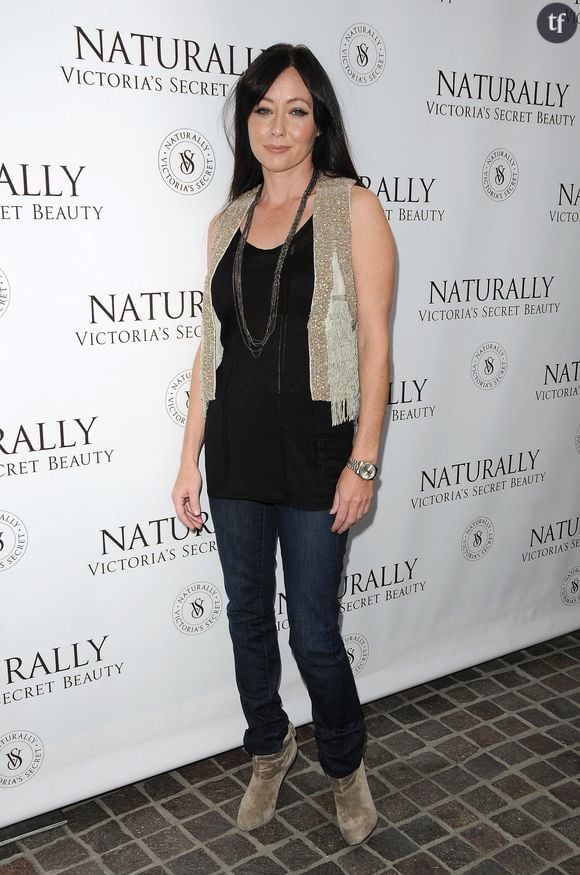 Shannen Doherty assiste à la soirée de lancement de Naturally by Victoria's Secret Beauty qui s'est tenue à Victoria's Secret at The Grove à Los Angeles, CA, USA le 21 mars 2009.