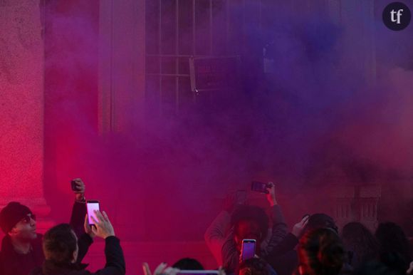 "Il incombe aux hommes, compte tenu de leurs privilèges et de leur pouvoir, d'éduquer et d'interpeller leurs amis et collègues dès qu'ils entendent la moindre allusion à la violence sexiste"
Protesters hold placards during a Flash Mob demonstration following the suspected feminicide of 22-year-old Giulia Cecchettin, in Milan, Italy, on November 22, 2023. Photo by Massimo Alberico/IPA/ABACAPRESS.COM