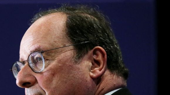 "Pas juste agressif envers les femmes !" : François Hollande tacle Gérard Depardieu