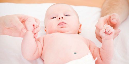 État civil : la transmission du nom du père va-t-elle disparaître ?