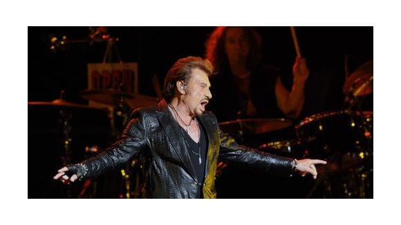 Adeline Blondieau et Johnny Hallyday : « je vais l'attaquer en diffamation »  