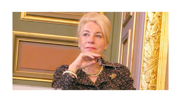 Nicole Ameline : "Il faut réduire l'impact de la crise sur l'emploi des femmes"