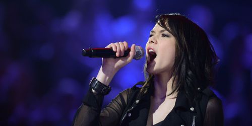 Nouvelle Star 2013 : Sophie-Tith chante  les Beatles – Vidéo D8 Replay