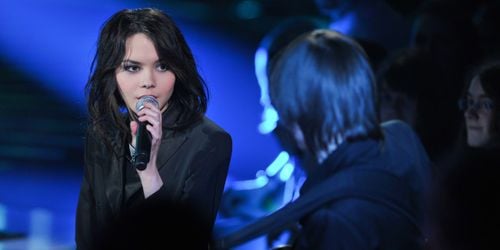 Nouvelle Star 2013 : Sophie-Tith chante Firework de Katy Perry – Vidéo D8 Replay