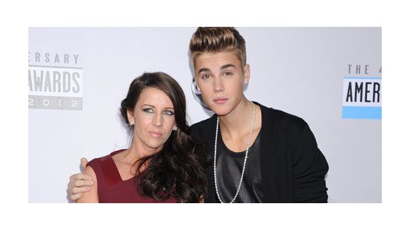 Justin Bieber hué par ses fans après 2 heures de retard