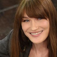 Carla Bruni et "Mon Raymond" : sa chanson pour Nicolas Sarkozy ne manque pas d'humour