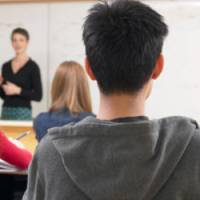 Des parents portent plainte en raison de l’emploi du temps surchargé de leur fils