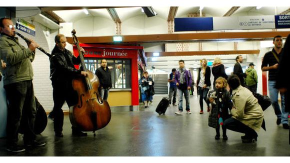 SNCF : travailler en horaires décalés pour éviter les RER et métros bondés, une utopie ?