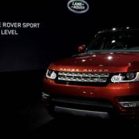 Daniel Craig fait de la publicité pour Land Rover