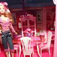 Allemagne : la maison géante de Barbie dérange