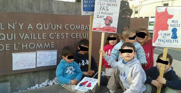 Mariage gay : les anti misent sur les enfants et les monuments aux morts