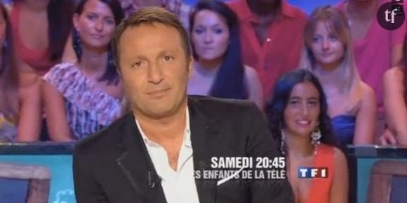 Arthur est l’animateur le plus arrogant mais a de l’humour - Vidéo