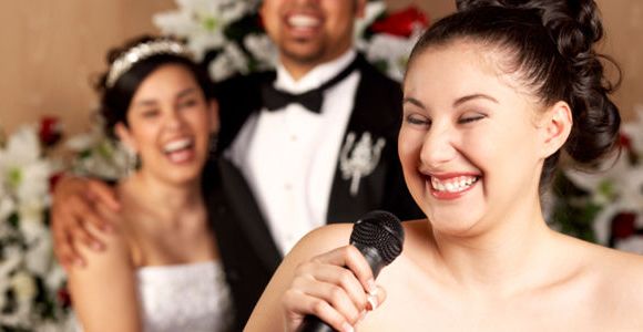 Mariage : comment ne pas rater son discours de témoin ?