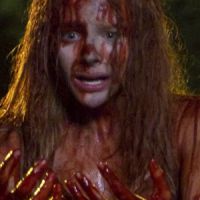 Carrie : découvrir la bande-annonce du remake – vidéo