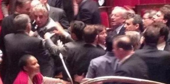 Mariage gay : bagarre à l’Assemblée Nationale mais pas de vidéo – Photo