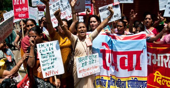 Le "printemps des femmes" gronde après le viol d'une fillette en Inde