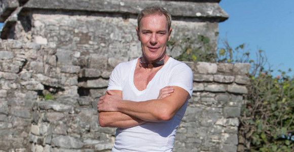 Pékin Express 2013 : Tony Gomez, équipes mixées et chihuahuas sur M6 – Vidéo