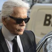 Karl Lagerfeld révèle son âge et sa date de naissance à Paris Match