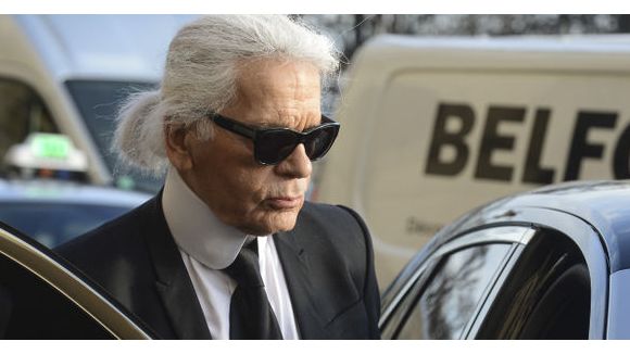 Karl Lagerfeld révèle son âge et sa date de naissance à Paris Match
