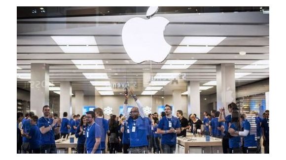 Apple Store : un salarié renvoyé pour 20 minutes de travail en trop ?