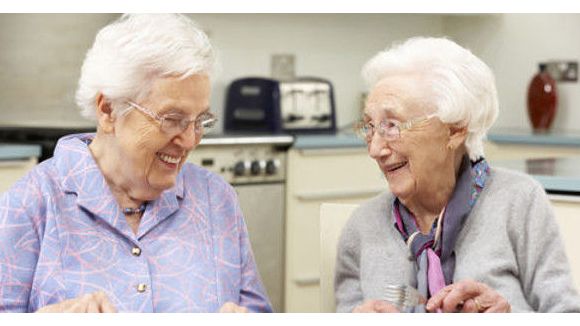 Cheveux blanc : un traitement pour ne plus en avoir enfin trouvé ?