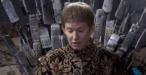 Game of Thrones : parodie avant la diffusion de l’épisode 9 Saison 3 - Vidéo